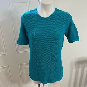 Norm Thompson Blue knitted Short Sleeve T-Shirt